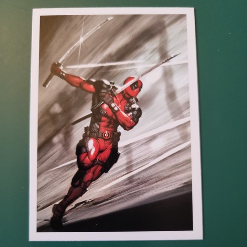 Deadpool marvel collectible - -,